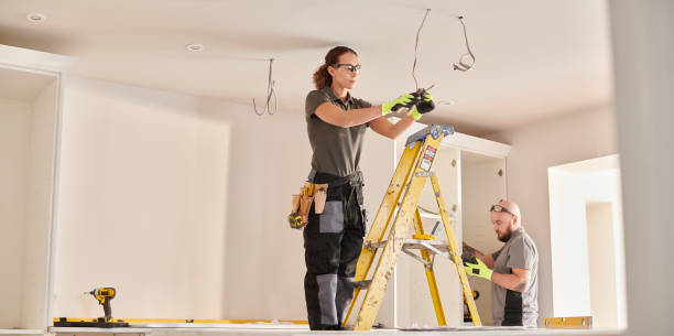 Best Ceiling Fan Installation Electrician  in Deephaven, MN