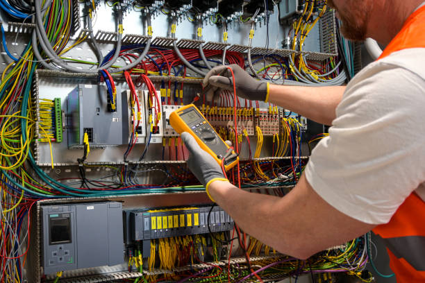 Best Affordable Electrician  in Deephaven, MN